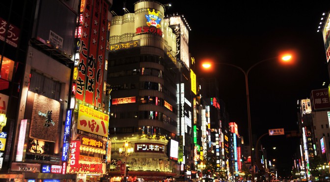 今のところ今年一番笑ったので新宿二丁目のゲイバーだったってこと